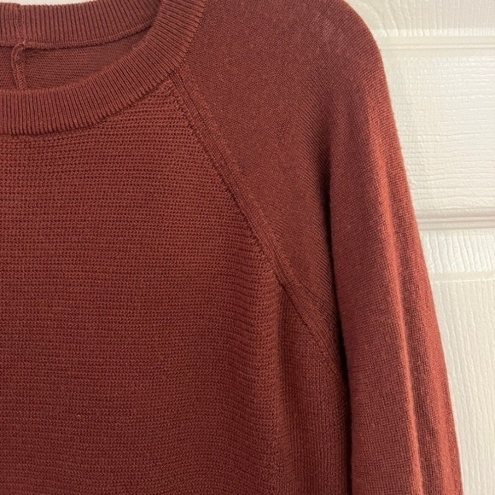 Lululemon Sit In Lotus 100% Merino Wool Cozy Women’s Sweater - Picture 5 of 8